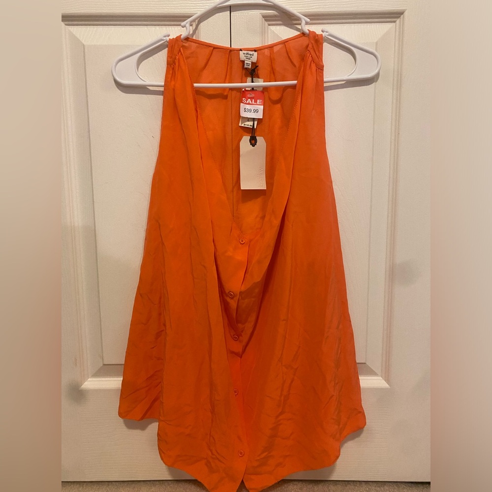 Brand New with Tags Aritzia Wilfred 100% silk button up sleeveless blouse size L
